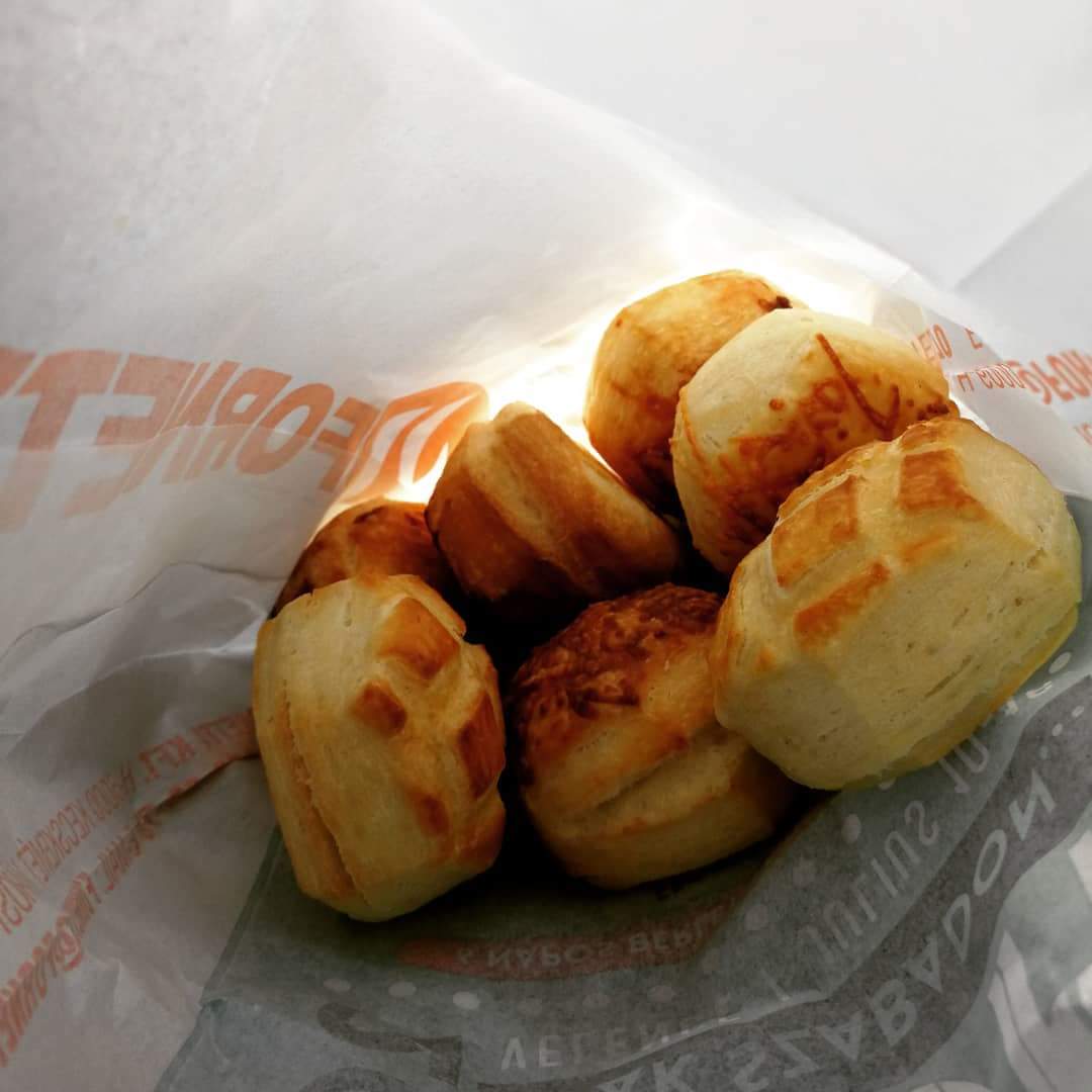 celestial_foods's tweet photo. Freshly baked delicacies🐷 
#freshlybaked #fresh #fornetti #foodporn #warm #foodphotography #instafilter https://t.co/L3HBHjxaT1