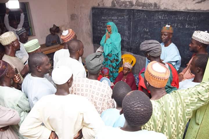 AishaAugieKuta's tweet photo. Alhamdulilah for successful ward rounds in Augie LGA.

Overwhelming support from the people of Augie. We're doing this together.
.
#projectA3 #lokaciyayi #thetimeisnow #MamaMaiKwai #politics #grassroot  @ Yola, Kebbi, Nigeria https://t.co/vW189knRUV