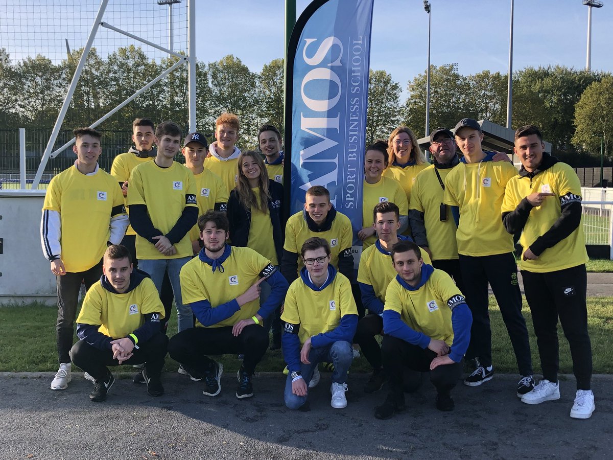 petitelouison's tweet photo. ⚽️ Rentrée du foot 2018 avec @AMOS_Lille et la @FFF ⚽️#amoscohésion #amosbénévolat #amos2018 https://t.co/9Tw5aiWLDo