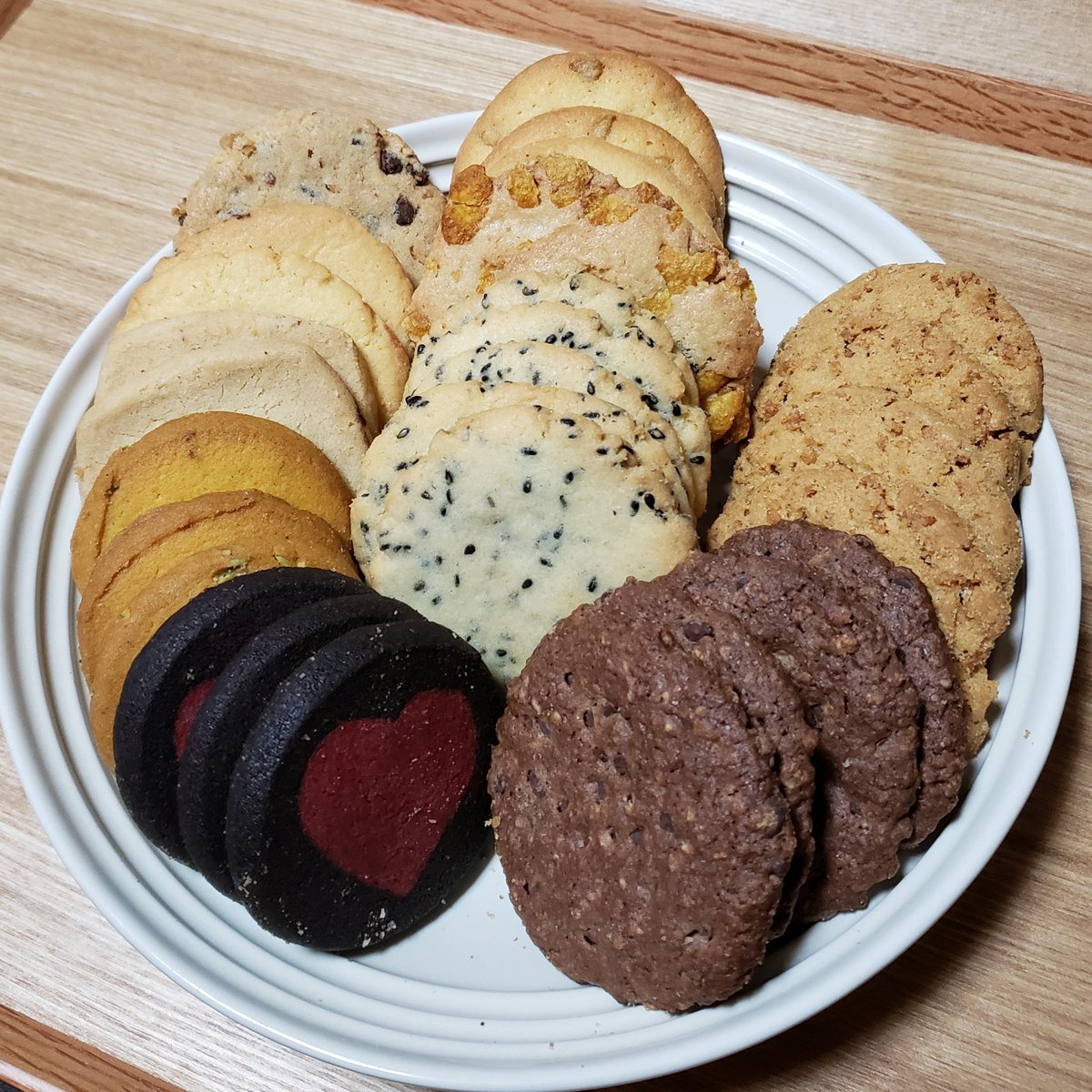 ステラおばさんのクッキー詰め放題がネット上の猛者によって最早エクストリームスポーツの様相を呈している模様 Togetter ステラおばさんのクッキー詰め放題がネット上の猛者によって最早エクストリームスポーツの様相を呈している模様 Togetter