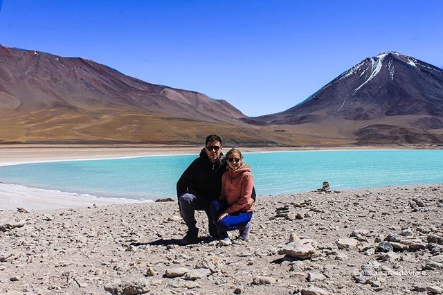 Malabaresviaje's tweet photo. Otra de las maravillas que nos sorprendió de nuestra visita a la Reserva Natural de Fauna Andina #Avaroa, es la Laguna Verde, la misma esta al límite de #Argentina y #Chile al pie del volcán #Licancabur.
Con una altura sobre el nivel del mar que ya no r… https://t.co/QsQv2imu23 https://t.co/eSdypRfCtg