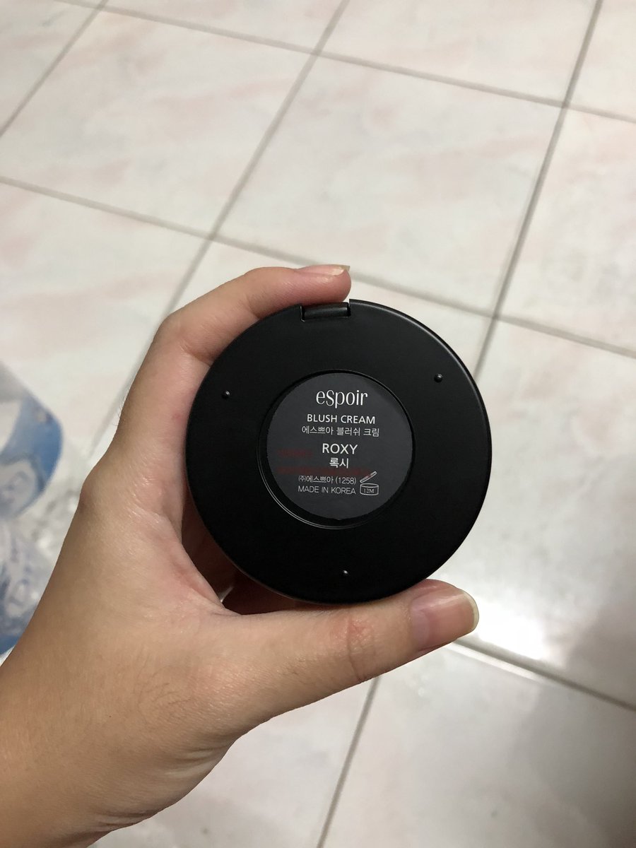 n_forsell's tweet photo. 🥀ส่งต่อ Espoir blush cream สี roxy สีชมพูสุภาพ ตุ่นๆ ละมุน เหลือเยอะ95% มีกล่องให้ 250.-(รวมส่ง) #espoir #คสอมือสอง #ส่งต่อคสอ #ส่งต่อเครื่องสําอาง #ส่งต่อคสอมือ2 #ส่งต่อคสอมือสอง #ชี้เป้าโปรถูก #พื้นที่ขายของ #พร้อมส่ง #ไว้ขายของห้ามรีวิวโว้ยย #HowToPerfect https://t.co/YVrWsjCuo2