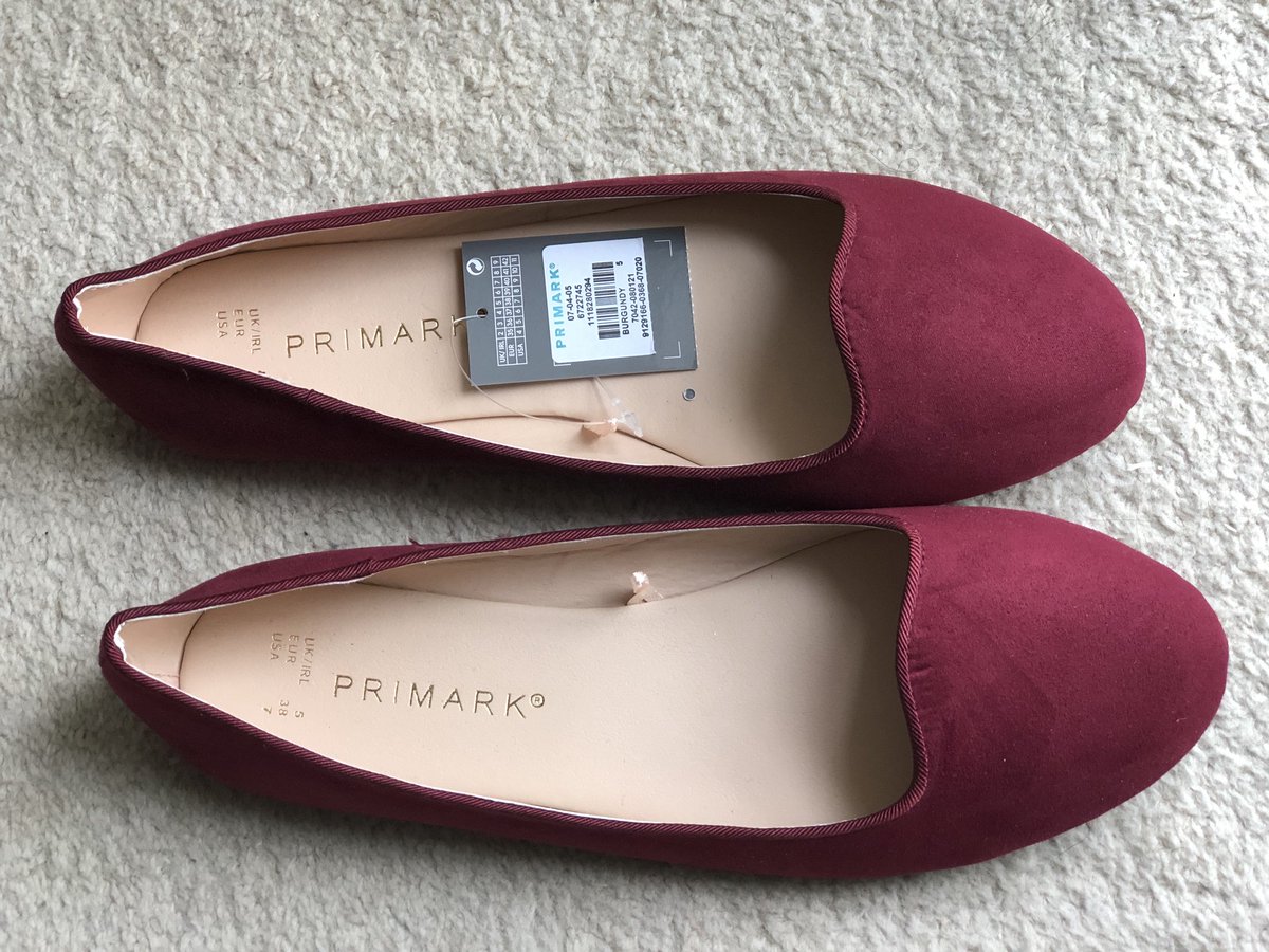 hibasharficntr's tweet photo. The most comfortable and convenient Flats you’ll ever wear ❤️
Primark Flats
Available in #FloraEvent
باقي ٥ ايام
5 Days left
Thursday 4/10 to Wednesday 10/10
From 10am to 11pm
Riyad 112 st next to joud pharmacy
#HibaSharfiCenter
#معرض_فلورا https://t.co/hiH71yA1mq