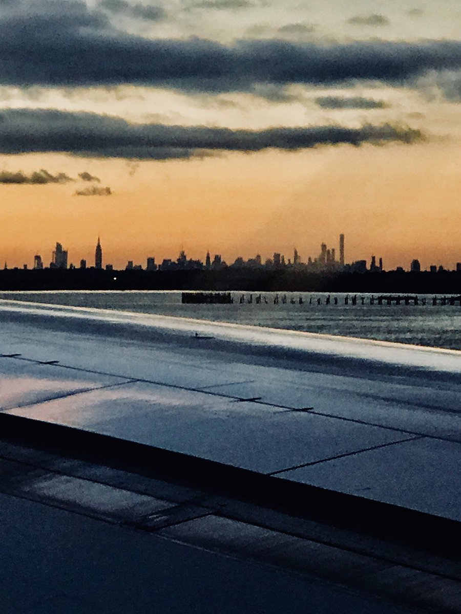 EliseCaluwaerts's tweet photo. Left my heart in NYC and traded one stunning view for another overnight. Sad to leave but happy for new musical adventures to come #home #newyork #leavingagain https://t.co/SFkPdOwIqp