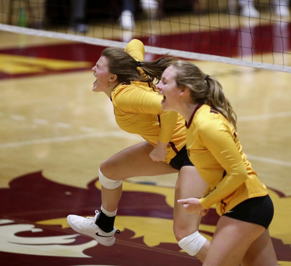 aberdeensports's tweet photo. #SportsPageOne: @nsuwolves_vb's five-set instant classic victory over top-ranked Concordia-St. Paul was simply a fantastic volleyball match. https://t.co/igWvSZyb3V https://t.co/JAqrKIQbrq