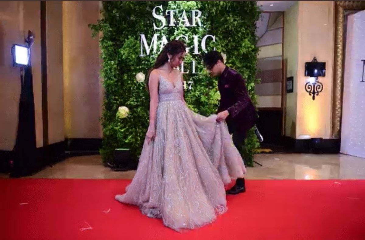 shashleyyy's tweet photo. chivalry is not dead. 

#KathNielBrightest7thBall https://t.co/L0dMFyiEFK