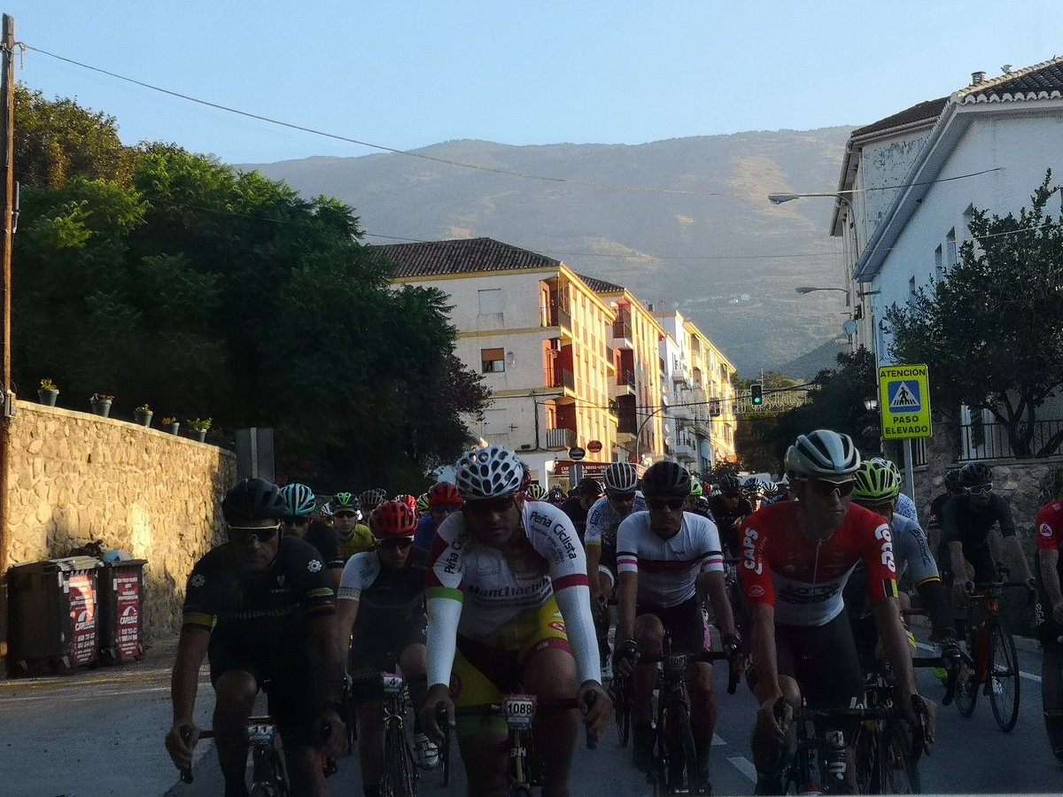 Grata experiencia desde primera hora del día (o última de la noche) en la <a href="/alpujarramagna/">AlpujarraMagna</a>. Aquí seguimos!