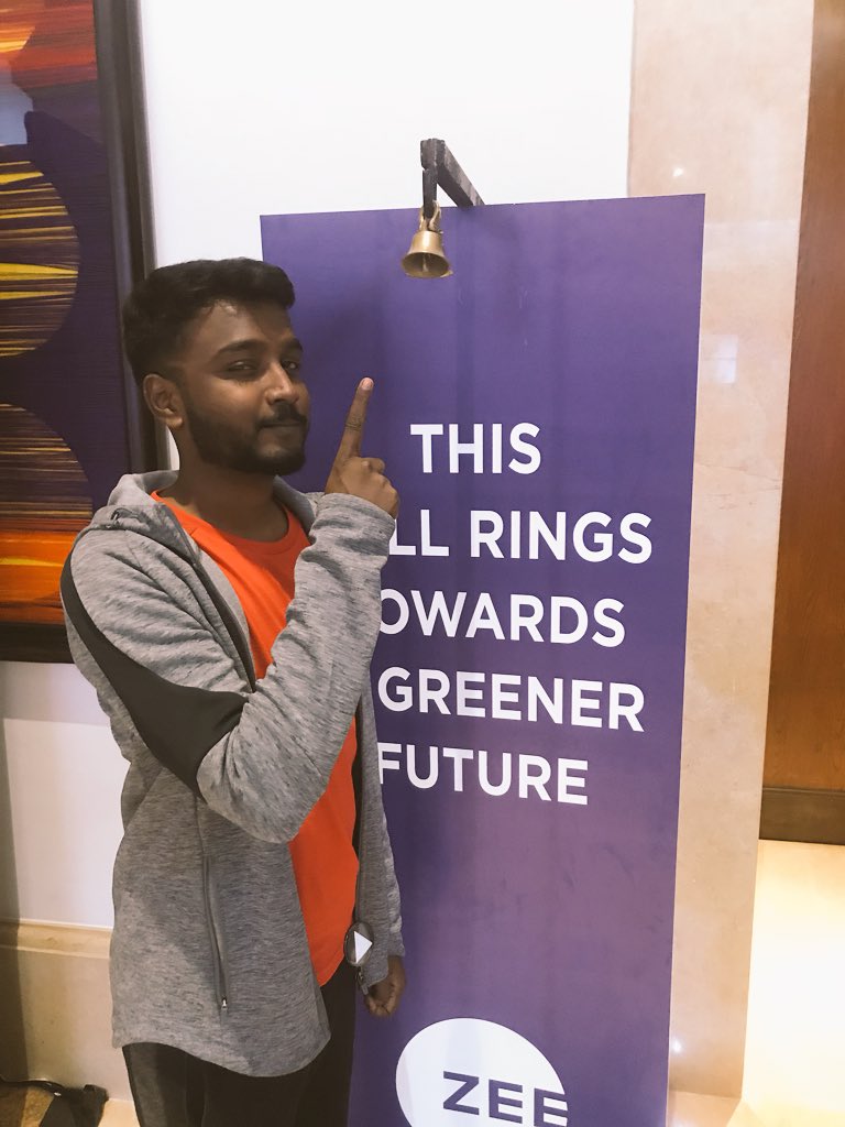 vineethvincent's tweet photo. If anyone is seeing this, head over to the counter and do the same. Use the #tags below and #zee will plant a tree on your behalf. 
#tweetforatree @ZEECorporate @kyoorius #kdy #kdy18 https://t.co/l4xYFyqqDK