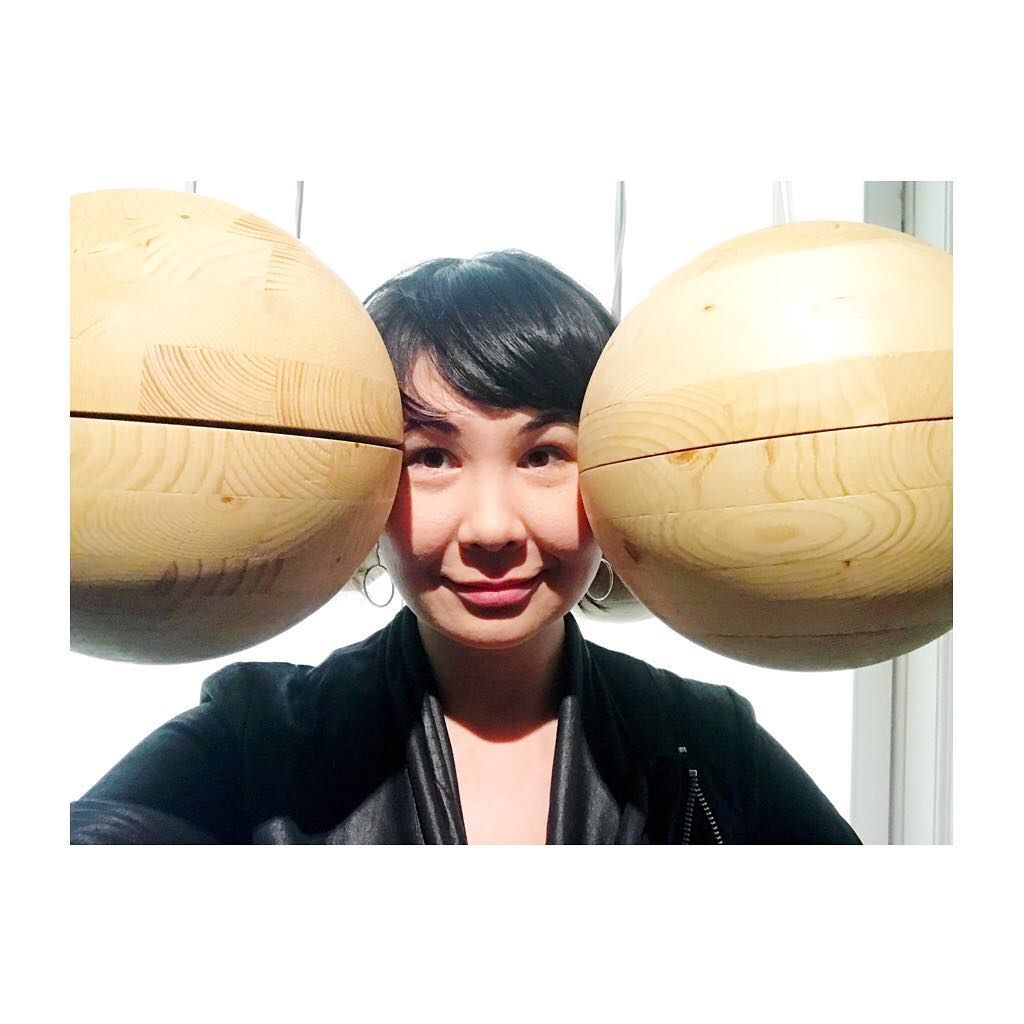 101010010110011's tweet photo. "The Senses" Exhibition April 12th - October 28th, @cooperhewitt Design Museum New York.
"Tactile headset" as experienced by visitors ( @ssurfacess ) / more info on my work: https://t.co/hLL6THwkha #designbeyondvision  / Wooden structure by VAHA https://t.co/VPnFZ1z15h