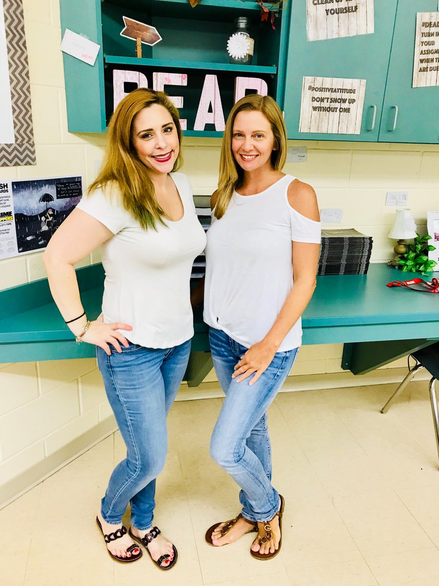 ChrissyBeaver2's tweet photo. Tweedle Dee &amp; Tweedle Dum Twin Day! Mrs. Beaver and Ms. Hansen are TWINNING 👯‍♀️ @UHSTitans411 @TitanSGA411 #UHS HOCO18 https://t.co/XYp6lF2DXH