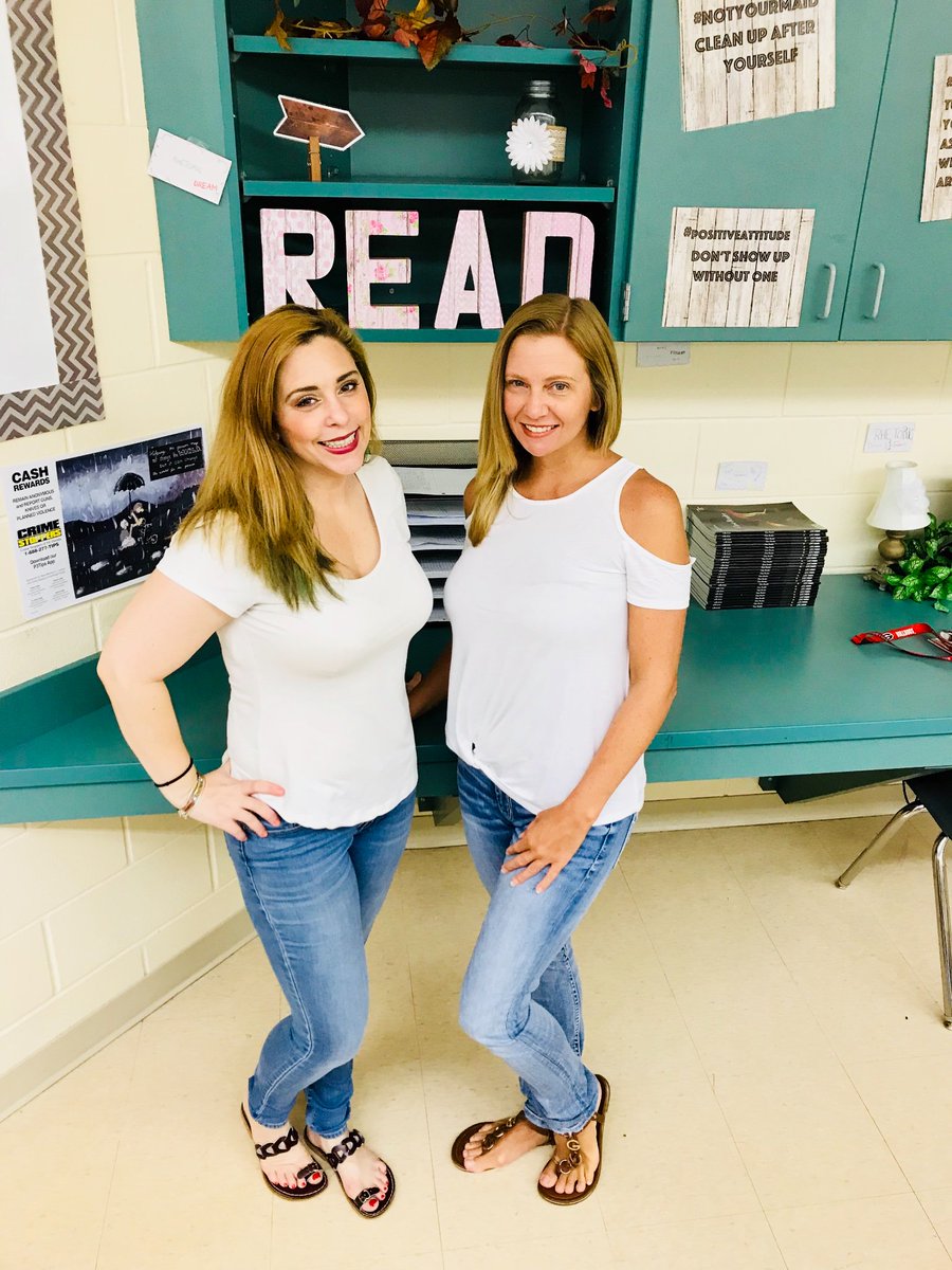 ChrissyBeaver2's tweet photo. Tweedle Dee &amp; Tweedle Dum Twin Day! Mrs. Beaver and Ms. Hansen are TWINNING 👯‍♀️ @UHSTitans411 @TitanSGA411 #UHS HOCO18 https://t.co/XYp6lF2DXH