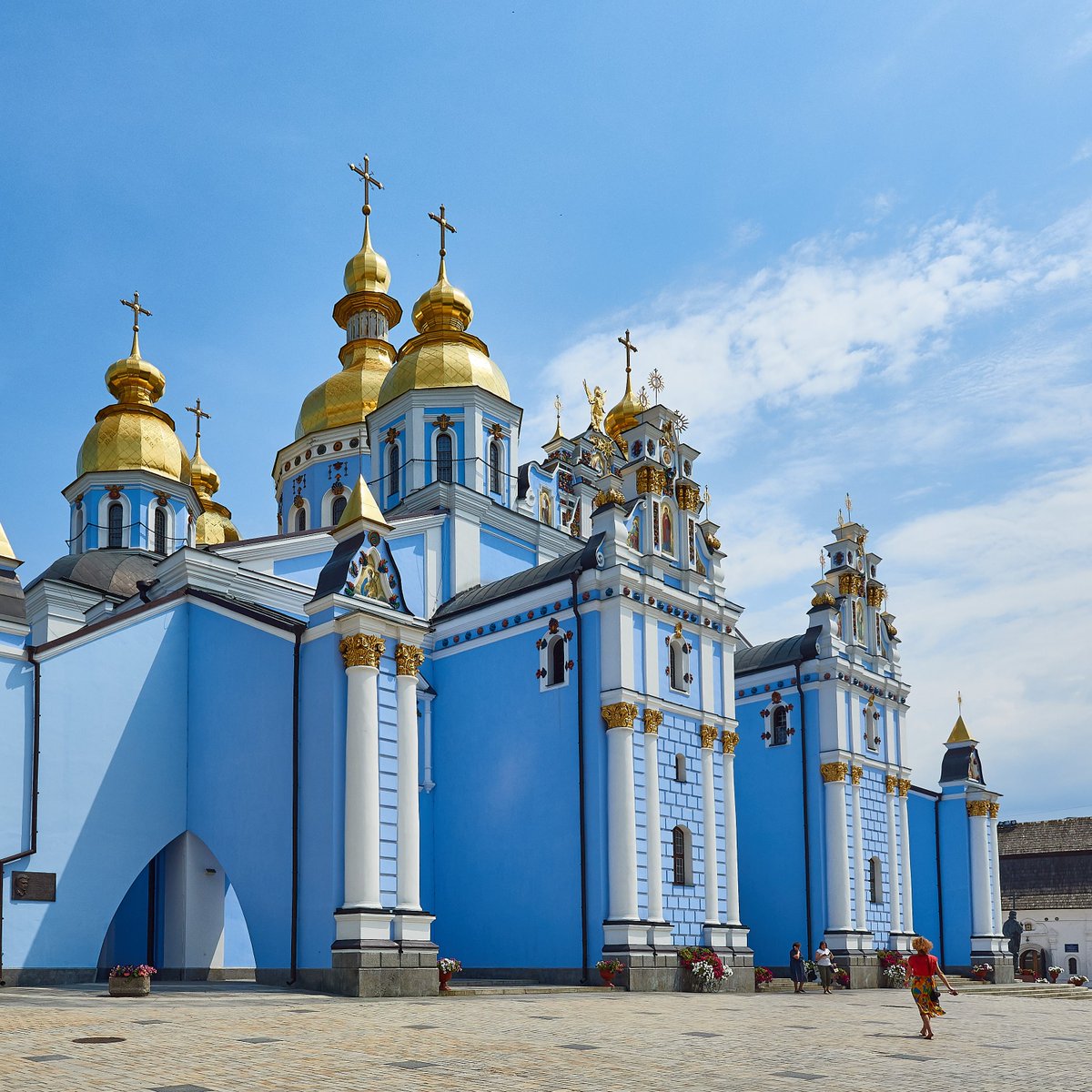 little_discover's tweet photo. From the outside: the Cathedral of St. Michael in #Kiev with ist unique blue fassade. #ukraine #kievpics #visitukraine #kievphoto #kievday #kievtown #kievnow #kievcity #kievlife #ilovekiev #kiev_photography #kiev_foto #kievfoto #visualkiev #kiew #kievlove #kievworld #kievblogger https://t.co/2feGQ6P25C