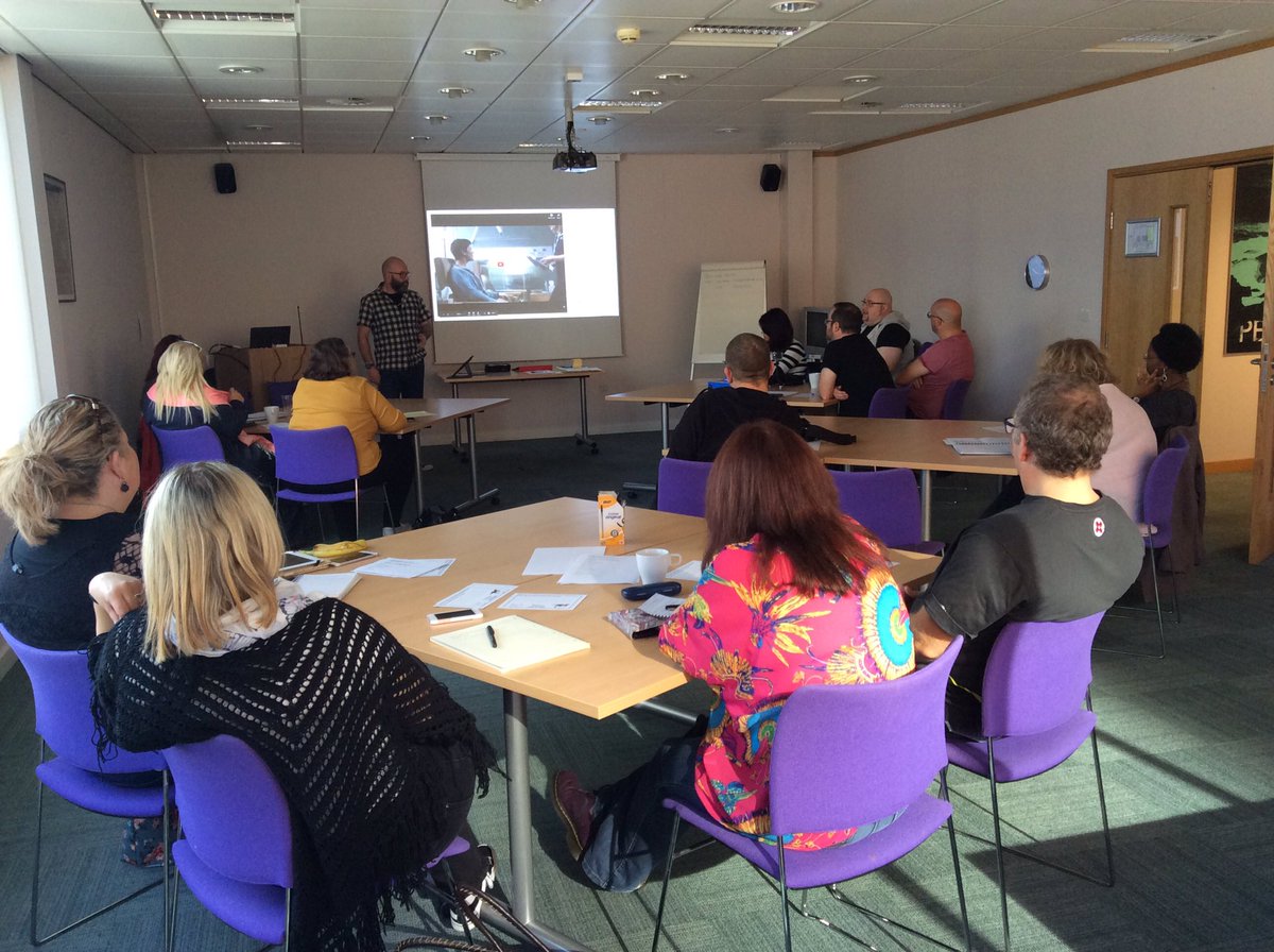 UNISONWales's tweet photo. We're off! The UNISON Cymru Wales residential comms forum 2018 has started in Cardiff and we welcome tutor Simon Williams @simon_kift Look at these 14 rapt students! https://t.co/B35SwtixpY
