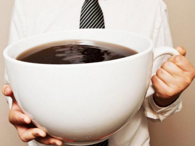 تبقى القهوة في مُقدمة التفاصيِل 
الجميلَة في حياتي ... 
#اليوم_العالمي_للقهوة