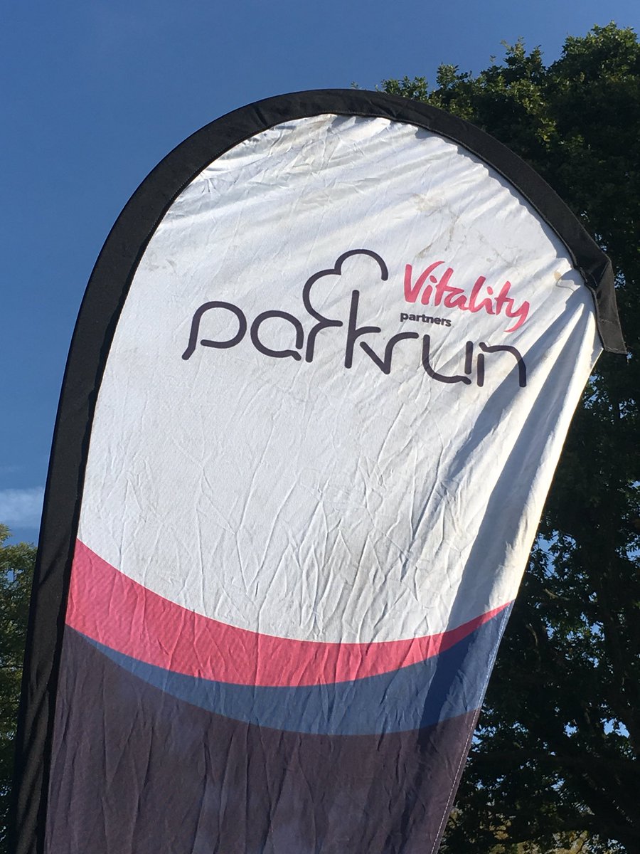 Lucy_Huxley's tweet photo. No-one to look after my daughter today to do @parkrunUK , so we volunteered as barcode scanners while my son ran! Gorgeous, crisp, sunny morning #highvisjackets #loveparkrun https://t.co/OvvTxI2Ud2