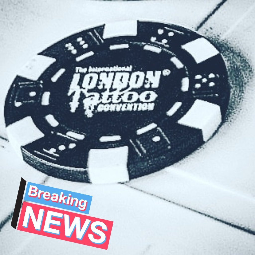 DoubleMeVR's tweet photo. Mixed up reality & tattoo weekender showtime at #londontattooconvention @LondonTattooCon with holographic body art experience @BiffyClyro #DotsToLines #NRStudio #LoopSpace @Dazed @RavensbourneUK @ChrisSzkoda @jamesemarks @HoloLens @SUBPAC #MixedReality #PsychFi โฎ๏ธโ๏ธ๐ฅ https://t.co/2HlWlyBTV6