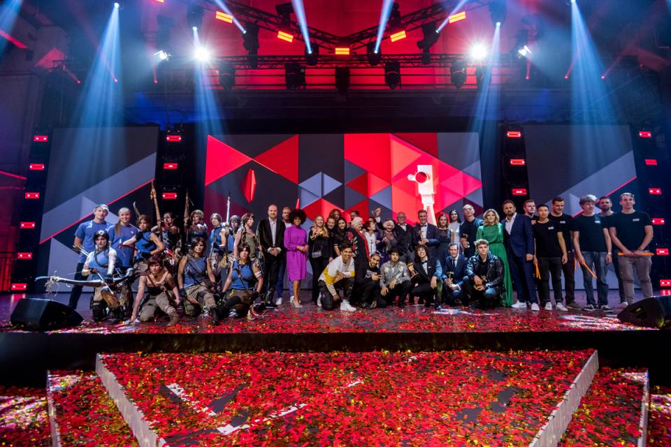 Cosplay_Laura's tweet photo. Die Goldene Kamera Digital Award war ein voller Erfolg 🎉💪🏼. Es war ein atemberaubendes Erlebnis für mich und denke für die anderen Mädels auch 😍😋. Es hat so viel Spaß mit euch!!! https://t.co/4pbCA9g6Ln