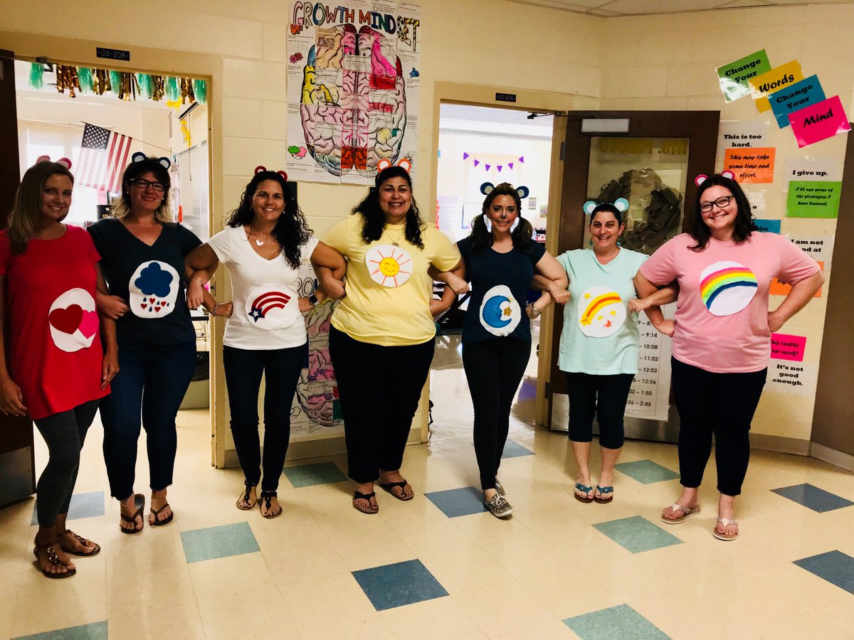 ChrissyBeaver2's tweet photo. Cheshire Cat Character Day! 9th Grade ELA Teachers decided to show how much we CARE! #EnglishTeachersCare #uhstitans #HOCO18 #TitansInWonderland #CareBears @UHSTitans411 @TitanSGA411 @jrdevito19 @JulianFJones @HeyMrCarterVCS @jlhughes991 https://t.co/NBIqoRfjDx