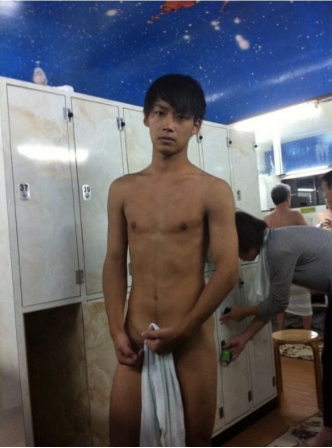 yukinick011's tweet photo. #asianboys #mensbulge #ノンケ #bulge #japanesespa #gaybulge #bulgeguy #onsen #sexyguys #japanesespa #japaneseguys #asianguys #straightguy #もっこり https://t.co/rOt260QzPp