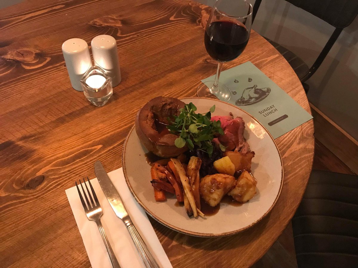 Get yourself booked in for Sunday dinner tomorrow.... this could be yours 😍

📞 01952 433 712