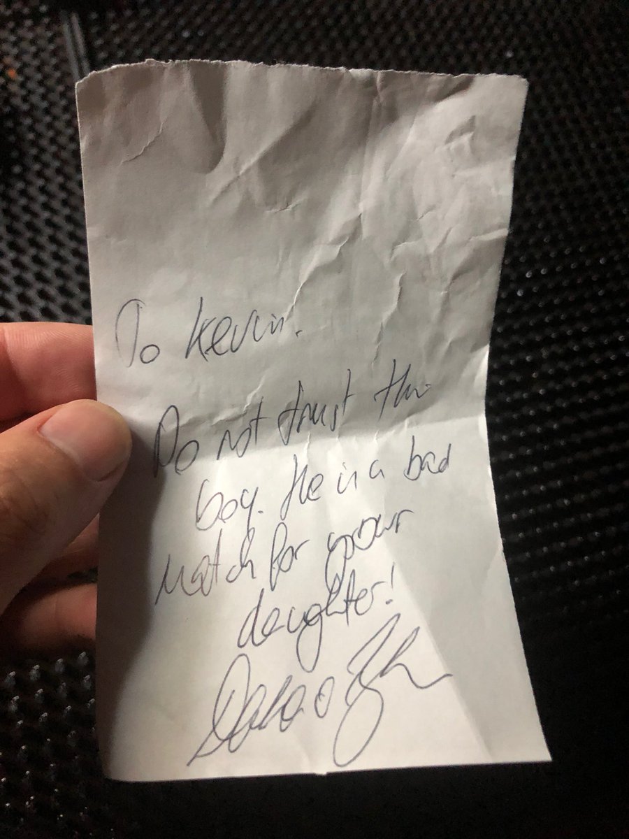 MiaScott10's tweet photo. @daraobriain was at Chris’ bar last night and wrote him a letter to give to my dad loooool we r big fans this is huge https://t.co/xgtt4XlLQb