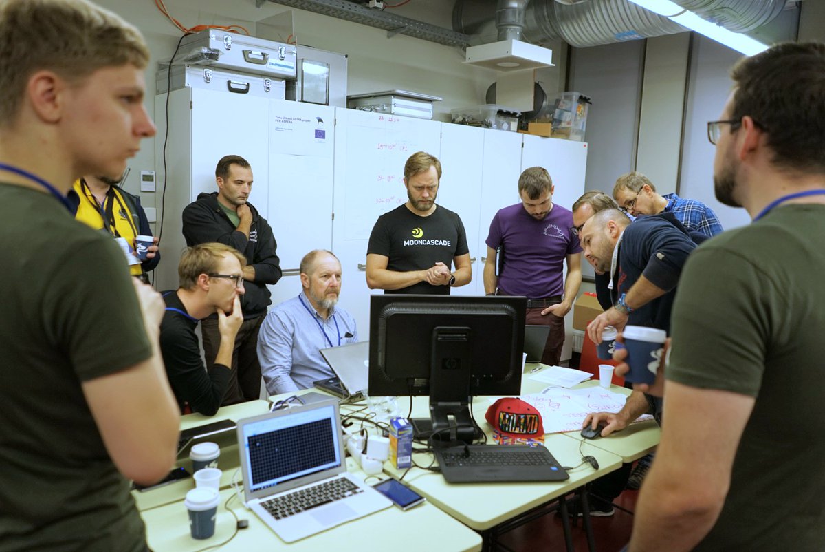 garage48's tweet photo. It's time for our mentors to go around, check the teams progress so far and help them out with their knowledge. #Garage48Defence https://t.co/oXWOLQjntM