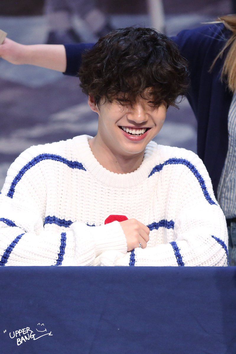 KPopLov88717057's tweet photo. Siz hep benim kalbimde olacaksınız ... sizi desteklemeye devam edicez. . .sizi sevmekten vaz geçmiycez .💜💜 #StayStrongBAP #BAP_ARE_6 https://t.co/Twj3Y64vu2