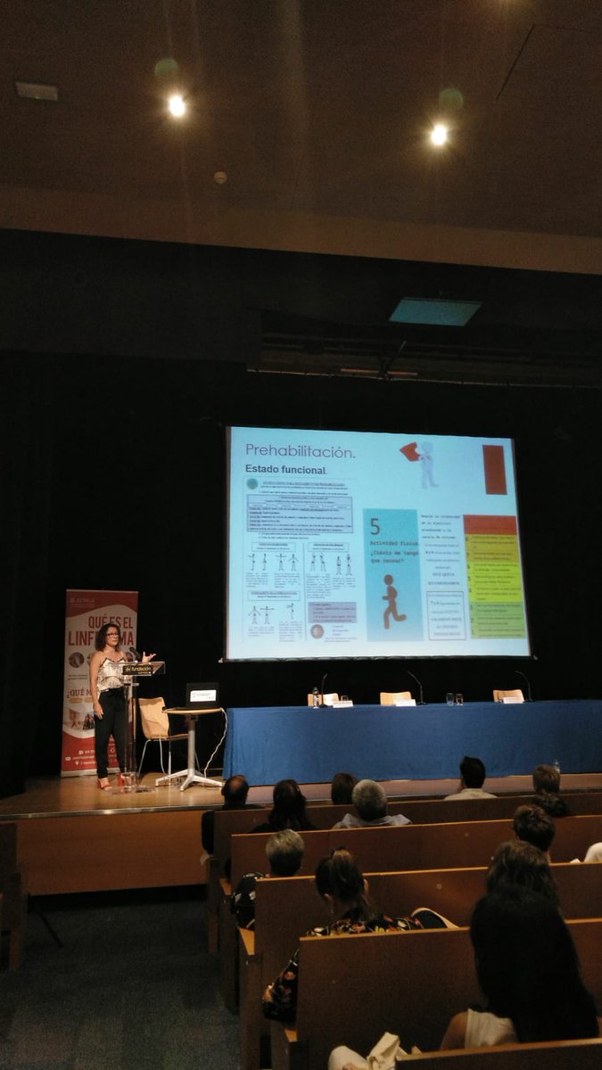 AdplaAragon's tweet photo. Mar Ruiz nos habla del concepto "prehabilitación" que consiste en optimizar las condiciones antes de la intervención, durante y después del postoperatorio. #seguimosaprendiendo #jornadalinfedema https://t.co/O1x2X8oNOp