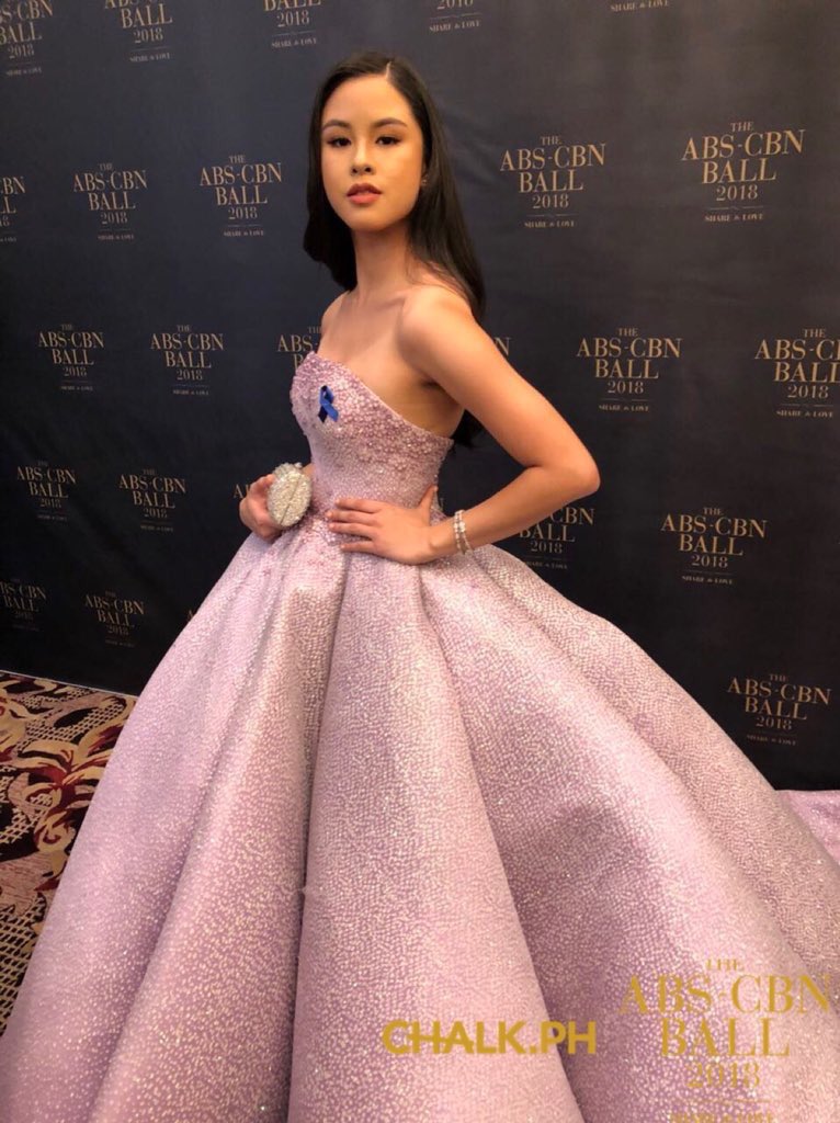 ThatsKisses's tweet photo. OH GOD!!!!!!!! Kisses Delavin is so gorgeous and fierce! I super love it!

-
#DONKISSFairestOfThemBALL
Kisses Delavin @delavinkisses
#ABSCBNBall2018 https://t.co/QD5OIya0f5