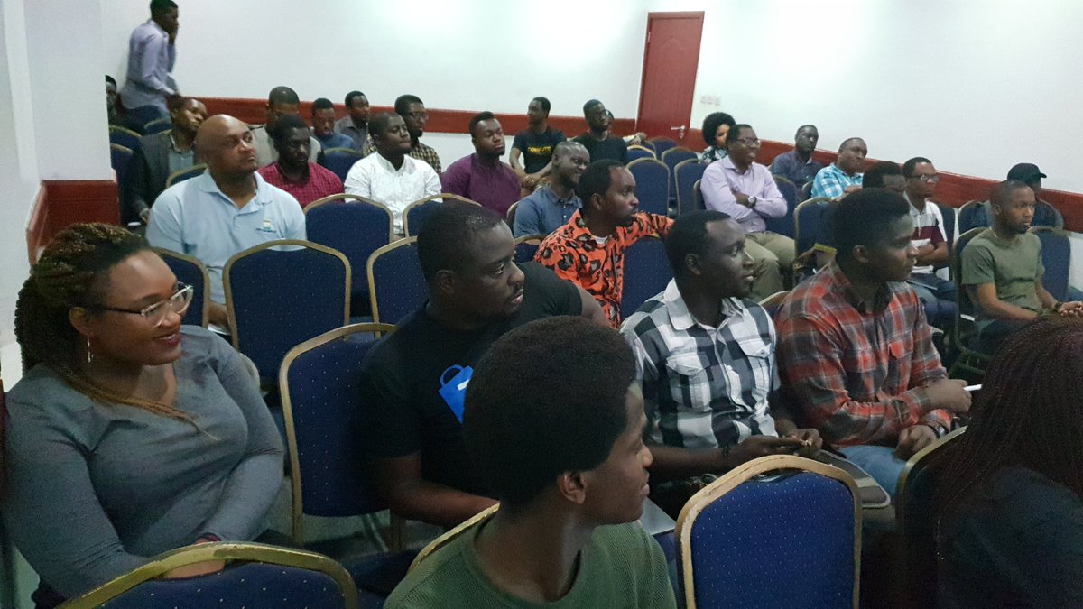 TerragonGroup's tweet photo. We are live at the first ever #AWSNigeriaMeetup in lagos. #localhostng https://t.co/9jgZr1fyCe