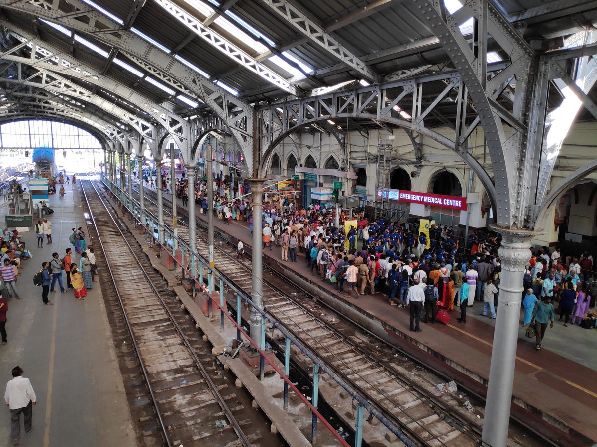 ByMission55's tweet photo. MCC is at #egmore #chennai #platform4 @GMSRailway @SRailwayIndia https://t.co/QHoW3ZFlXe