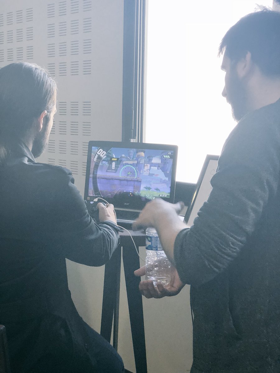 BeMyAppFR's tweet image. #BuzzWorkshop @DraconInt @IntelSoftware short break #devshowcase next David Elahee, Code Artist &amp;amp; Boss @blackmag_c