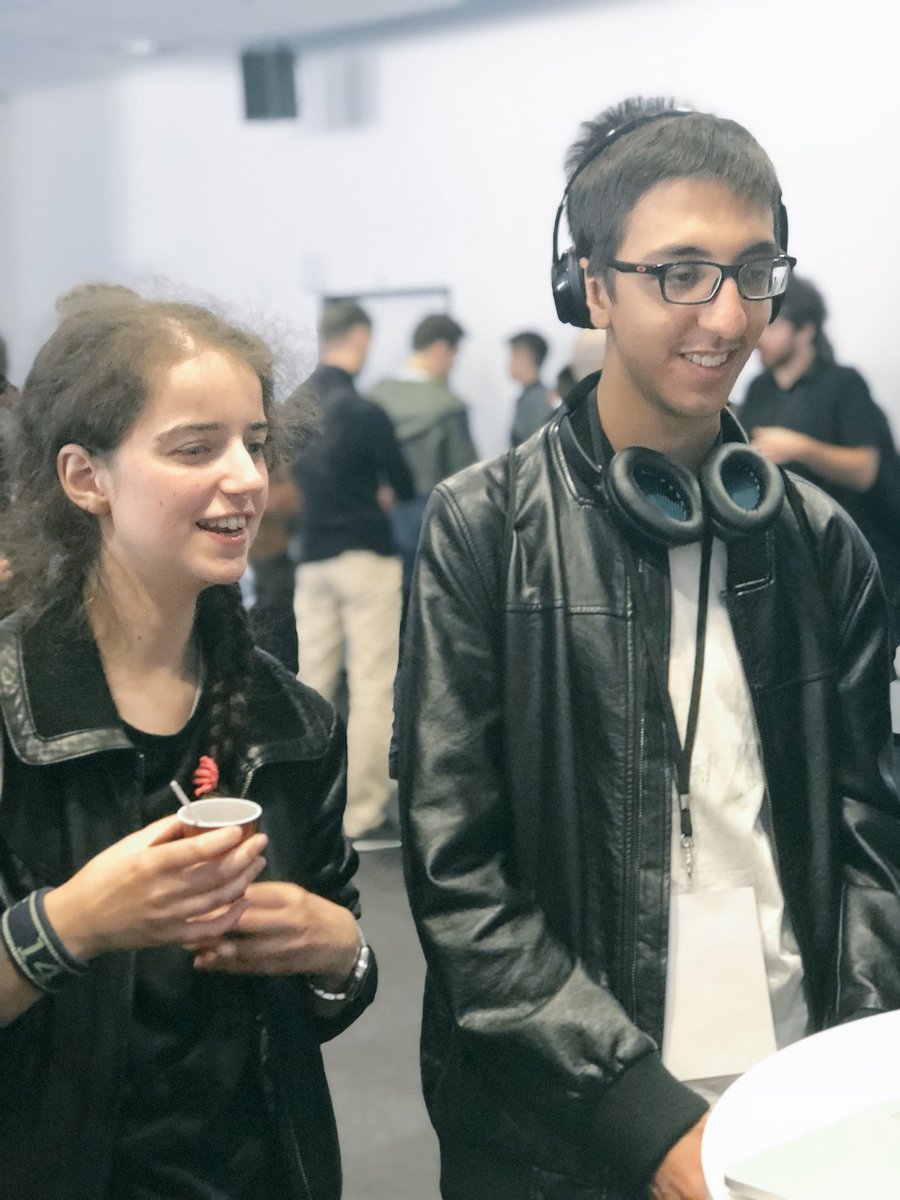 BeMyAppFR's tweet image. #BuzzWorkshop @DraconInt @IntelSoftware short break #devshowcase next David Elahee, Code Artist &amp;amp; Boss @blackmag_c