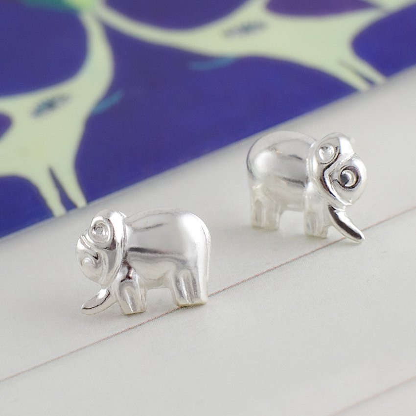 HandPickedInc's tweet photo. Need a good luck charm? How 'bout earrings?! #behandpicked #elephants https://t.co/pSQuVsr7i3