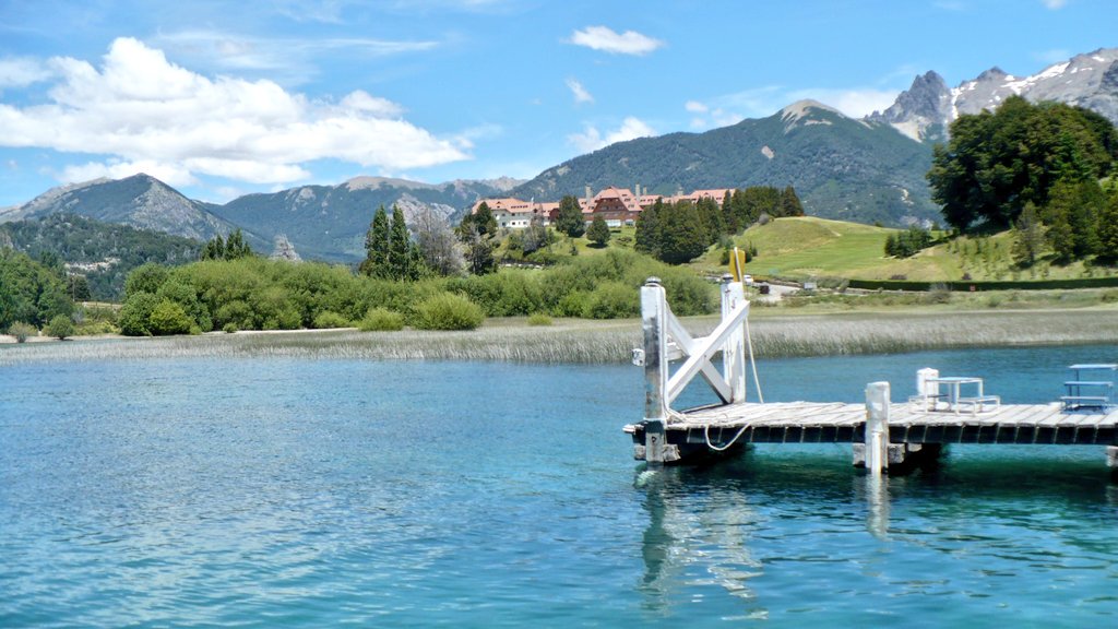 #BuenSabado Hola! Buen día!

El Hotel Llao Llao visto desde el lago Nahuel Huapi.

#photography