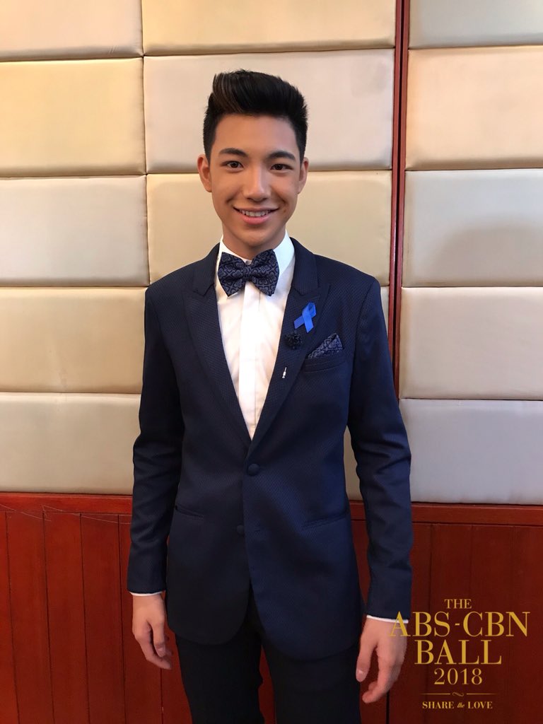 myxglobal's tweet photo. We can’t live without you @Espanto2001 😍😍😍 #ABSCBNBall2018 https://t.co/4PEjWbYLCN