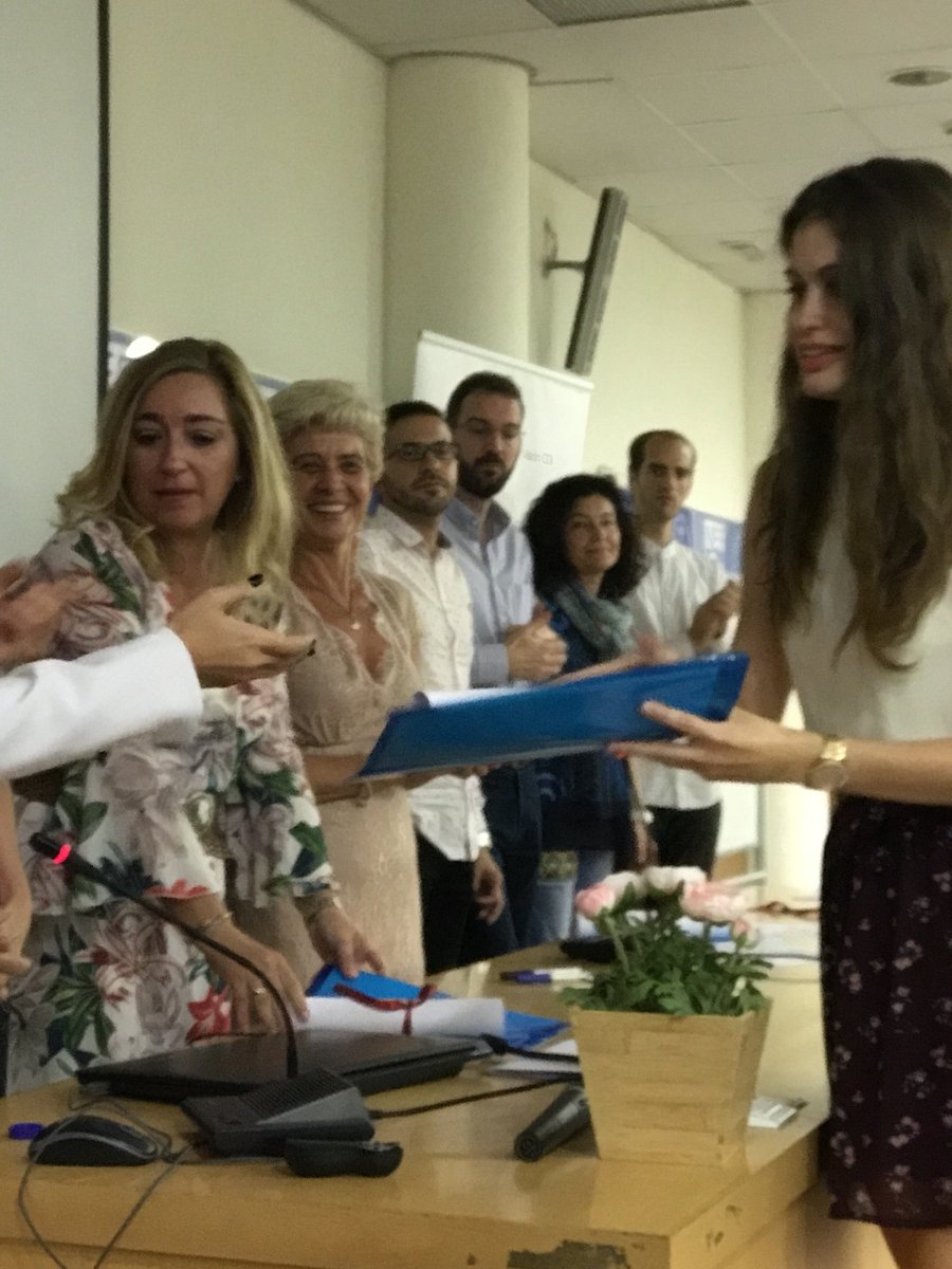 Fund_VisionCOI's tweet photo. Enhorabuena a todos, es el momento de comenzar este nuevo camino con el cambio de mirada que habéis vivido con esta vuestra familia en el #MasterCOI
#JornadasCOI https://t.co/0pXCnEEYFb