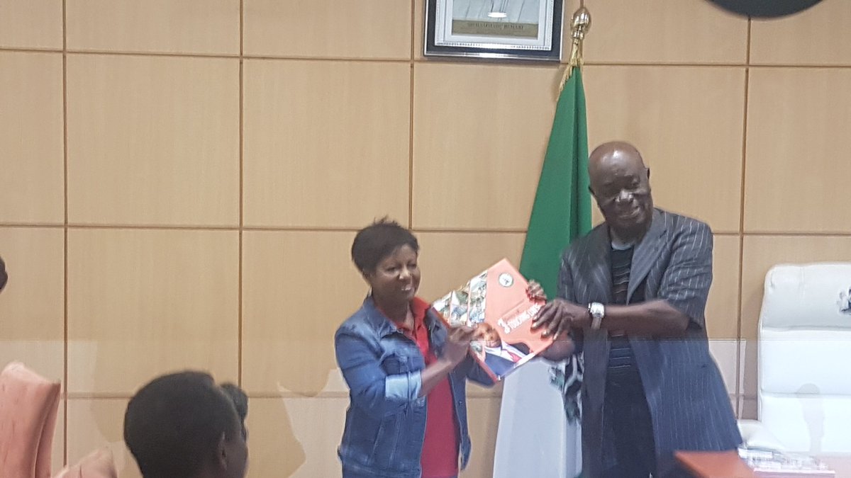 lordflaccko_'s tweet photo. Happening now Deputy Governor Akwa Ibom receives a team of NEWMAP /WB / FG officials in his office. Commends project implementation ,@iujibril @NEWMAP_NIGERIA https://t.co/QbXgdCtmU9