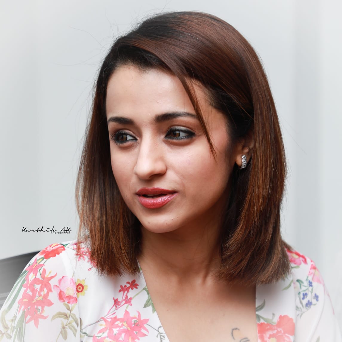cinemajourn's tweet photo. Candid moments of our lovely #Trisha at #96TheMovie press meet. Clicked by @karthikakphoto 

@trishtrashers #TrishaKrishnan #96MovieFromOct4th https://t.co/hDuV7ZYNqv