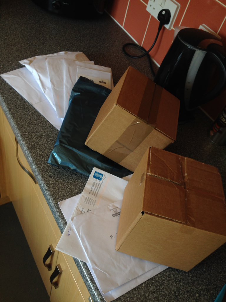 dalehay's tweet photo. Busy day for the postman today. Bet he was relieved when he arrived at mine. Haha.
#PostalTracking https://t.co/OR3UdoZQgU