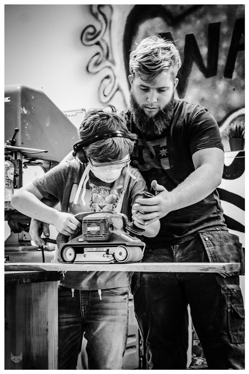 WALHALLAb_NL's tweet photo. Iedereen veel plezier @EHVMMF , wij zijn er wegens project niet bij. Maar wie op #fablearnnl18 zin heeft gekregen coole dingen te (leren) #maken, lassen, bouwen, snijden, branden enz enz is elke dag welkom bij ons en @WalhallabGro & @WalhallabA
https://t.co/1FFnrtScuY https://t.co/Nw7sSeuDW9