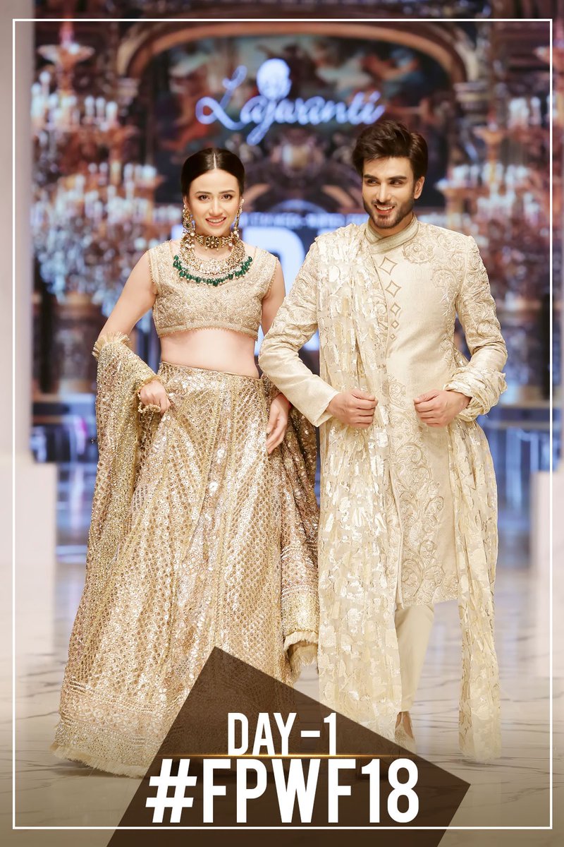 TVOnePk's tweet photo. #FPWF18 #Day1 #TvOnePk
#TenaDurrani #HumaAdnan #lajwanti #ZainabChottani #AamnaAqeel
#ThePinkTree #HSY #SaraKhan #NoorZafarKhan #KubraKhan #MehreenSyed #SanaJaved #ImranAbbas #JunaidKhan #ShahzadNoor #SheemaKirmani #BilalAshraf
For more https://t.co/zxyo2530cF
@FM91_official https://t.co/iIqvp1TJhe