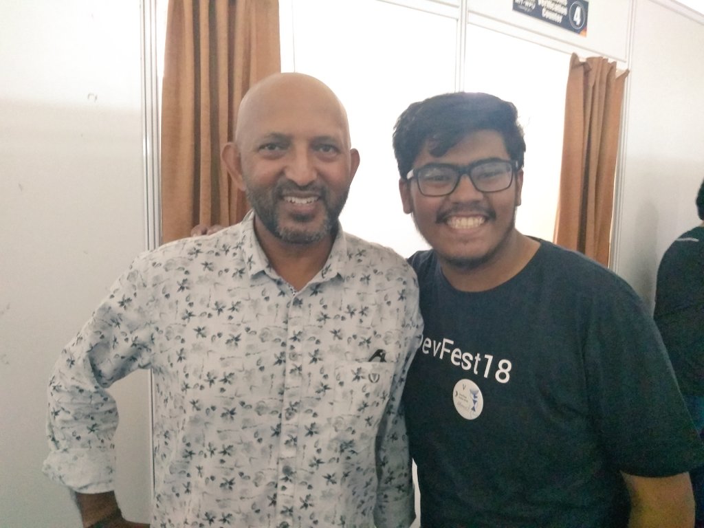 edcbvucoep's tweet photo. Happy meets
#gdg #Google #DevFest18 #IndiaDevFest #devfestpune #edc #edcbvucoep #bvp @WTMPune @GDGPune #GDGPune @gdg @edcbvucoep @karthik_padman @DhruvilP2610 https://t.co/BR67dM839m