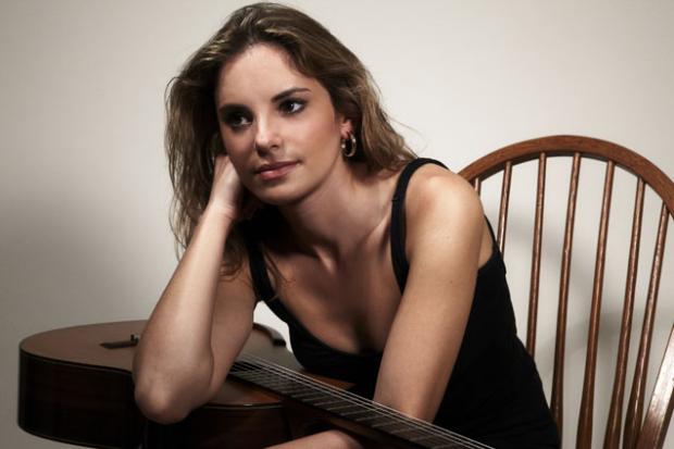 WaveGlobe_FM's tweet photo. Join us from 2pm GMT today for an afternoon of the finest guitar music in the world to celebrate #WorldGuitarDay https://t.co/KFz4D8xq4Q Featuring amazing music from #AnaVidovic🇭🇷 #ElmoreJames🇺🇸 #RodrigoYGabriela🇲🇽 #AliFarkaTouré🇲🇱 and many many more! https://t.co/36owOyROB4