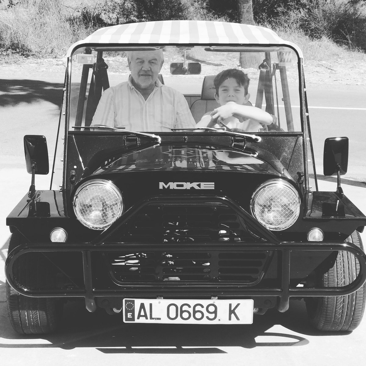 Con Grandad Mike.

¡Gracias <a href="/thejollymile/">The Jolly Mile Sotogrande</a>!