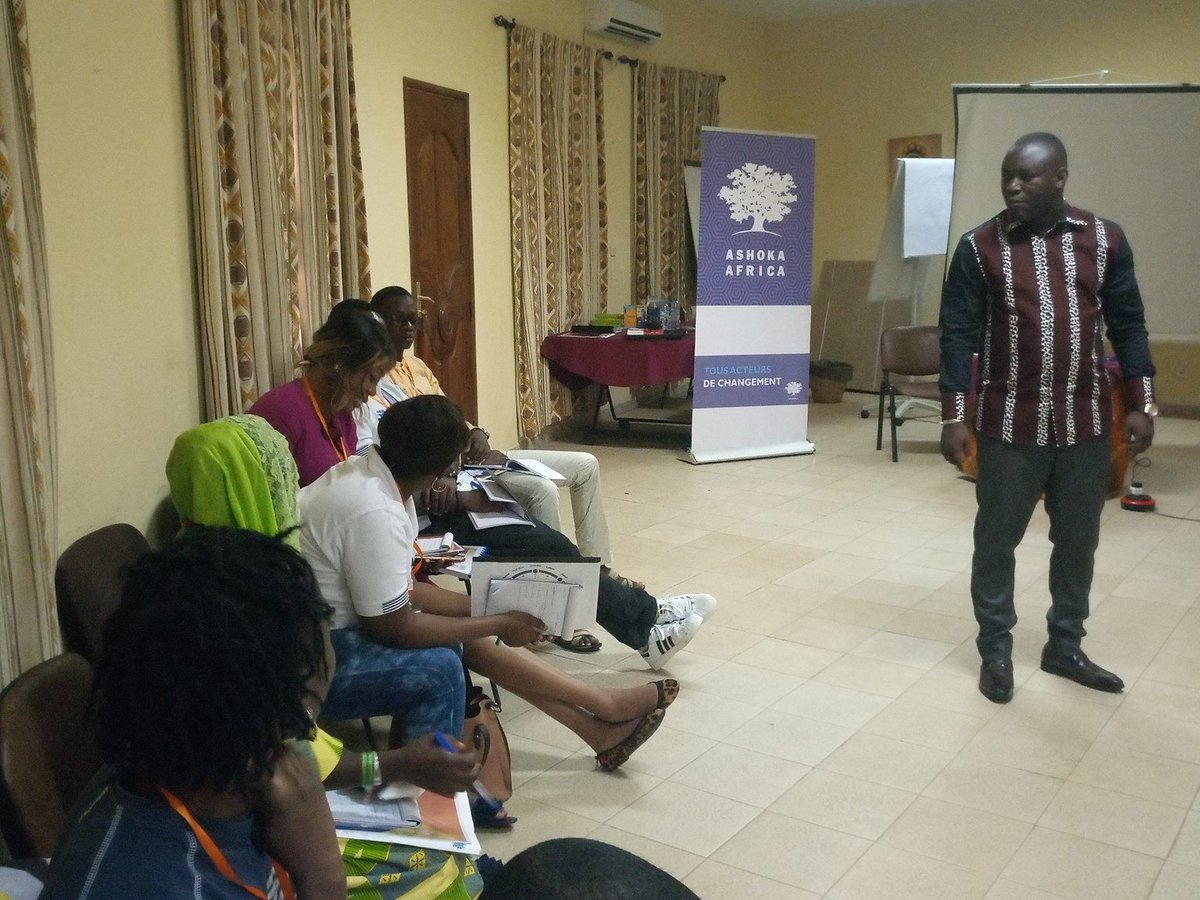 ashokaafriquefr's tweet photo. Échange d'expérience et partage avec Oumar Diallo @AshokaAfrica #AmexLead #changemaker https://t.co/6lxyQWOd7m