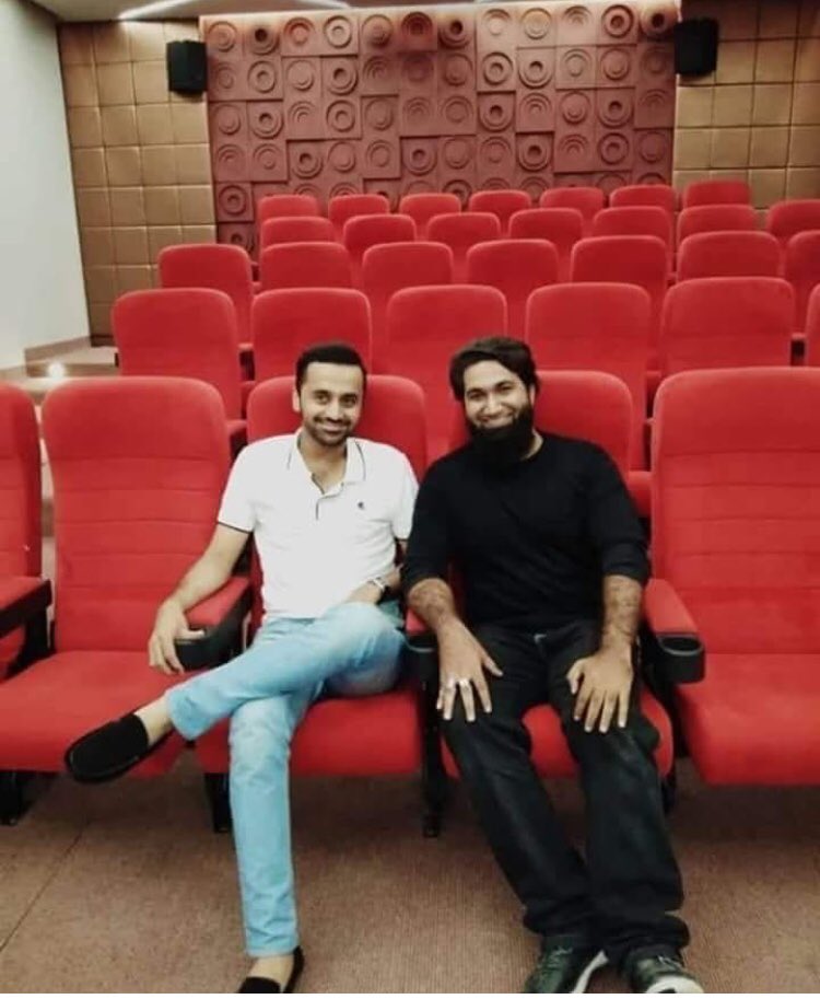 Jannat0987's tweet photo. good #Afternoon me shony bhaiya @WaseemBadami stay #Blessed have a #enjoyfull weeknd in #Punjab 😇😇 https://t.co/cEG2cQEIZn
