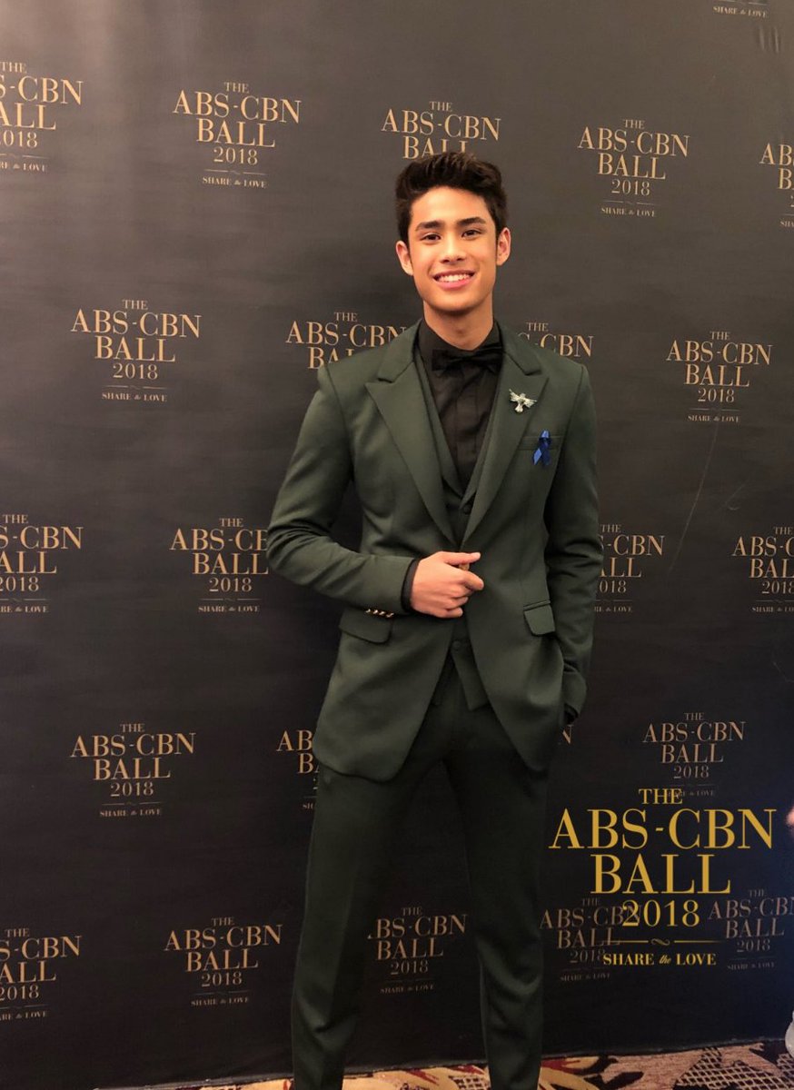 cestbonne_'s tweet photo. red accentuated @shar_sanpedro 's complexion even more. i love how simple but elegant-looking the gown is

green suits donny's bronze skin complexion. looking so charming, love. @donnypangilinan https://t.co/MRxbRsr3Zw