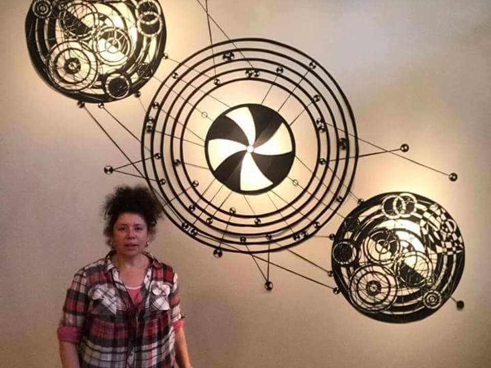 There's still time to see "Diary of a Leitmotif: lines, contemplations and vibrations", at @backgalleryproj. The exhibit features the paper sculpture works of #Australian #Berlin-based artist, #DeborahWargon.
It goes on until Oct 6!

Event info: bit.ly/2NXAwRC