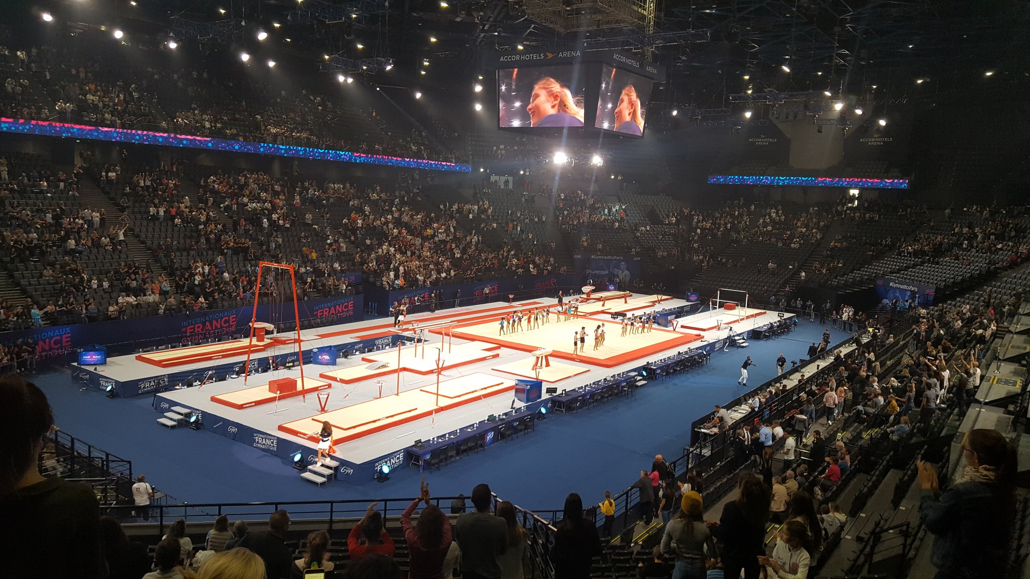 Fédération Française de Gymnastique - [Internationaux de France 2018] 🤸‍♀✨  Résultats : Louise Vanhille aux barres asymétriques : 12,400  #GymnasticsParis